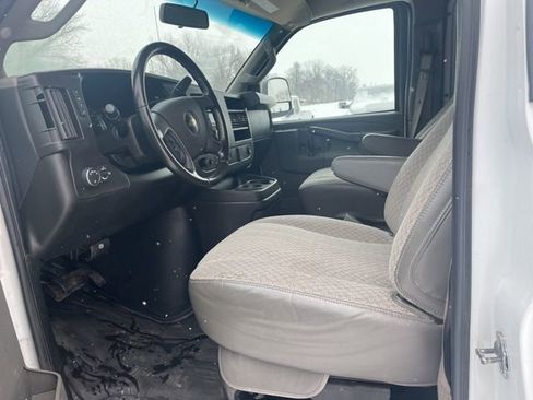 Used 2023 Chevrolet Express 3500 Work Van w/ Driver Convenience Package image 14