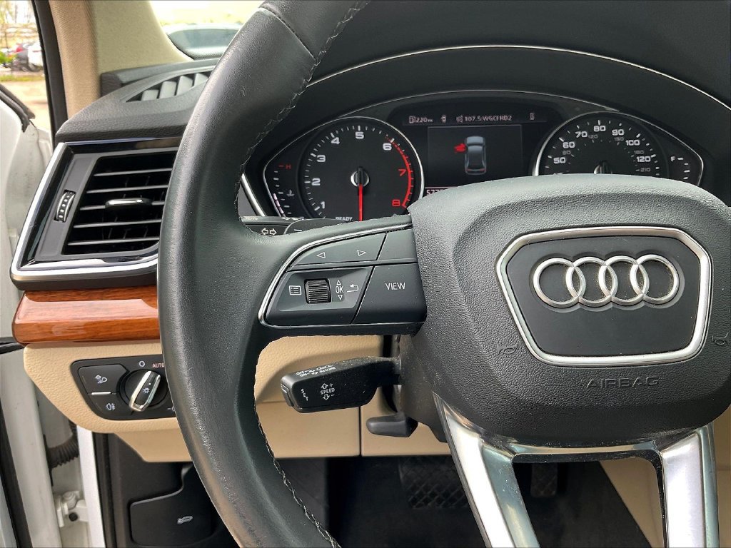 Used 2022 Audi Q5 2.0T Premium w/ Convenience Package AWD/4WD image 11