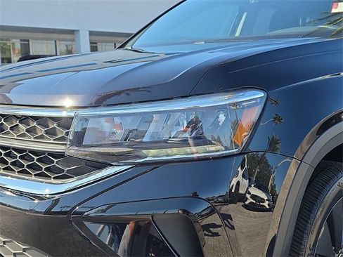 Certified 2022 Volkswagen Taos S w/ IQ Drive S Package image 7