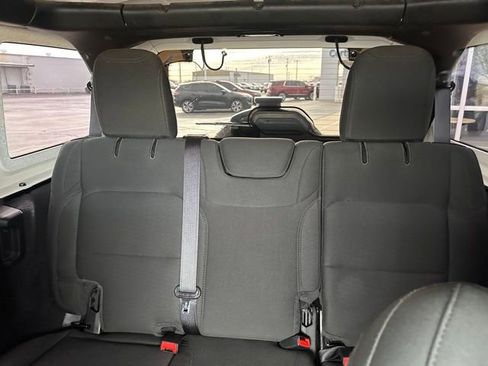 Used 2021 Jeep Wrangler Unlimited Sport image 31