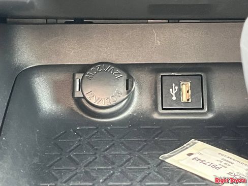 Certified 2024 Toyota RAV4 XLE FWD image 27