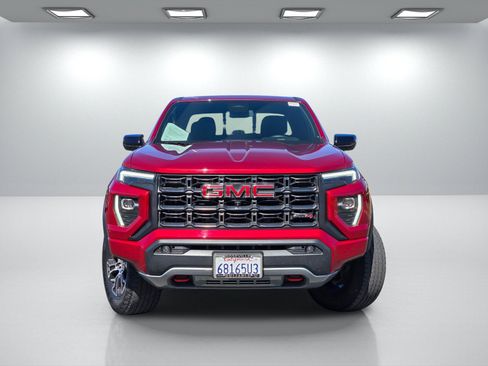 Used 2023 GMC Canyon AT4 w/ Technology Package AWD/4WD image 2