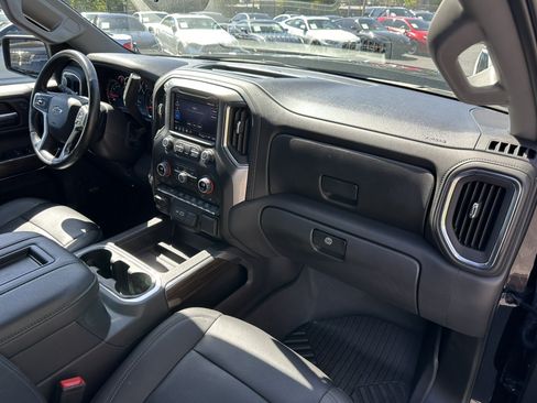 Used 2022 Chevrolet Silverado 1500 LT Trail Boss w/ LT Trail Boss Premium Package AWD/4WD image 21