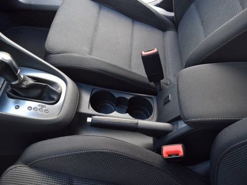 Used 2013 Volkswagen Golf TDI image 60