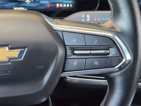 Used 2025 Chevrolet Equinox LT w/ Convenience Package II FWD image 23