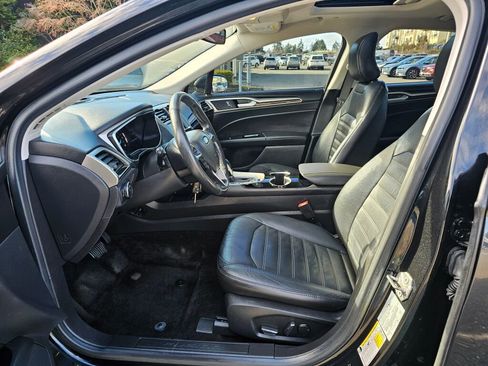 Used 2015 Ford Fusion SE w/ Equipment Group 502A image 18