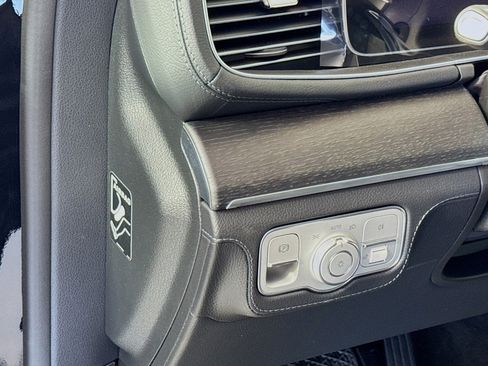 New 2025 Mercedes-Benz GLE 350 4MATIC image 10