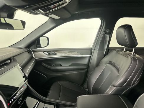 New 2026 Jeep Grand Cherokee Limited AWD/4WD image 21