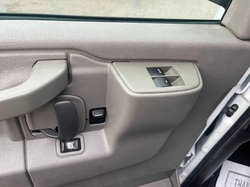 Used 2016 Chevrolet Express 3500 LT w/ LT Preferred Equipment Group image 20