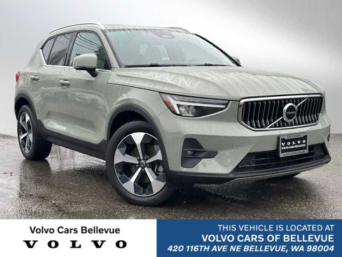 Certified 2023 Volvo XC40 B5 Plus w/ Protection Package Premier image 1