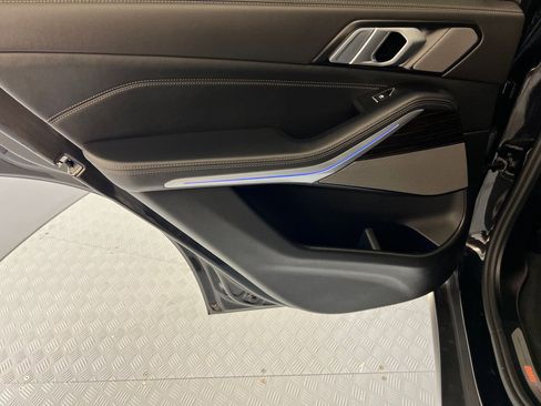 Used 2026 BMW X5 sDrive40i image 32