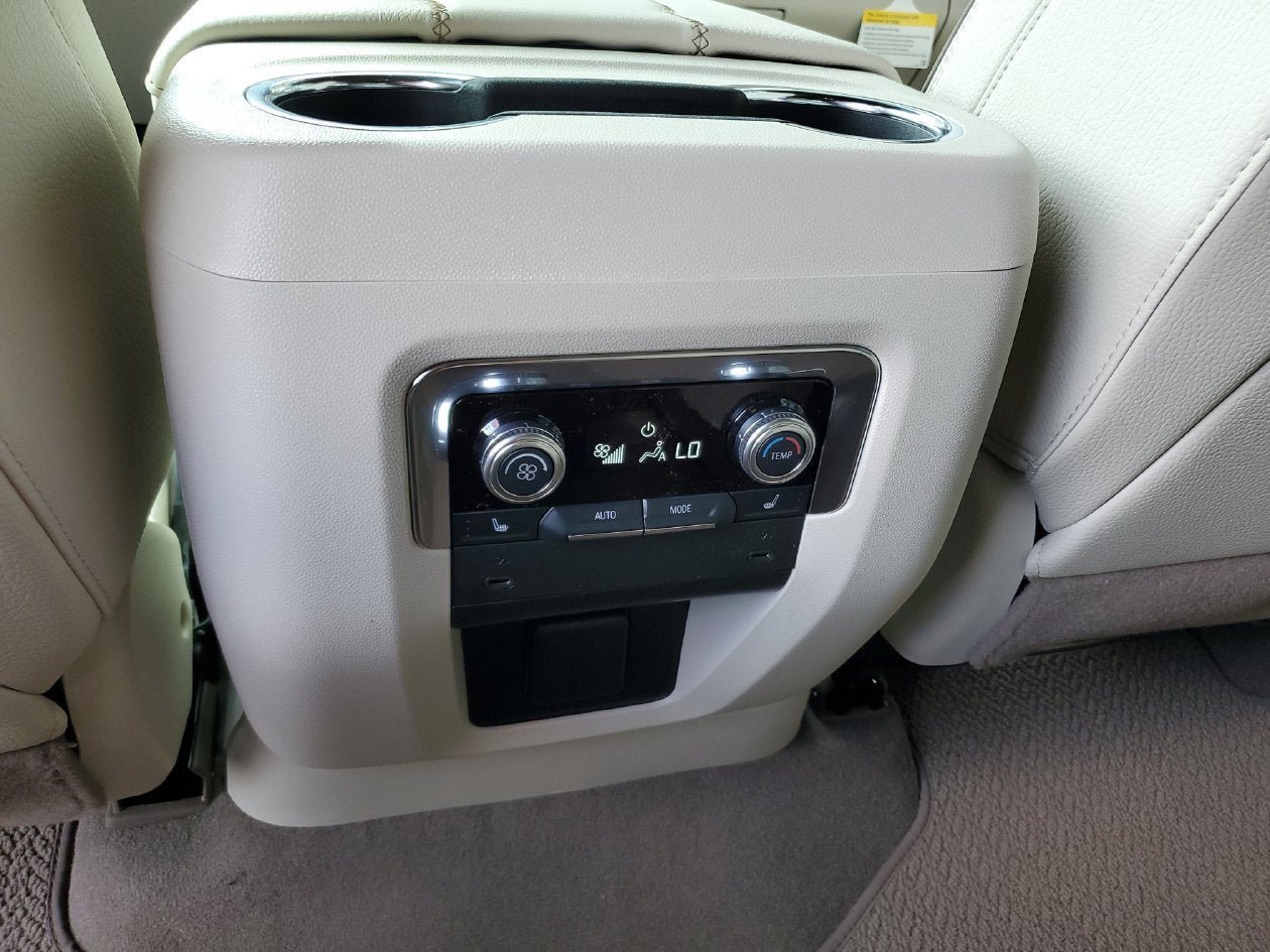 New 2026 GMC Yukon Denali RWD image 16