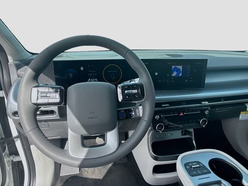 New 2026 Hyundai Ioniq 9 SE image 8