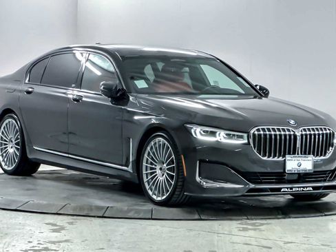 Used 2021 BMW ALPINA B7 xDrive w/ Luxury Rear Seating Package image 9