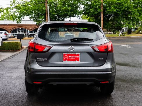 Used 2019 Nissan Rogue Sport S AWD/4WD image 5
