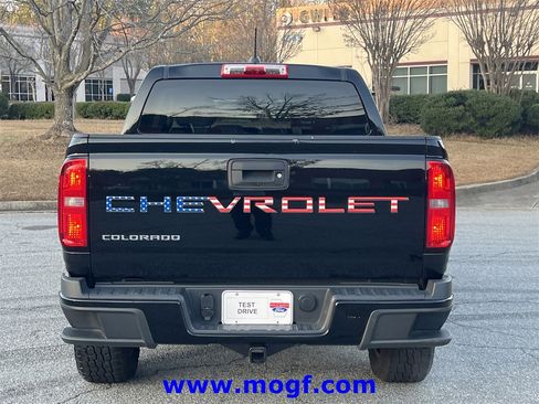 Used 2021 Chevrolet Colorado W/T w/ Custom Special Edition image 24