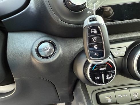 New 2026 Hyundai Venue SEL image 32