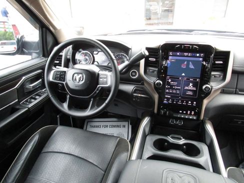 Used 2022 RAM 2500 Laramie AWD/4WD image 10