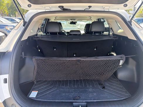 Used 2024 Kia Sportage EX FWD image 16