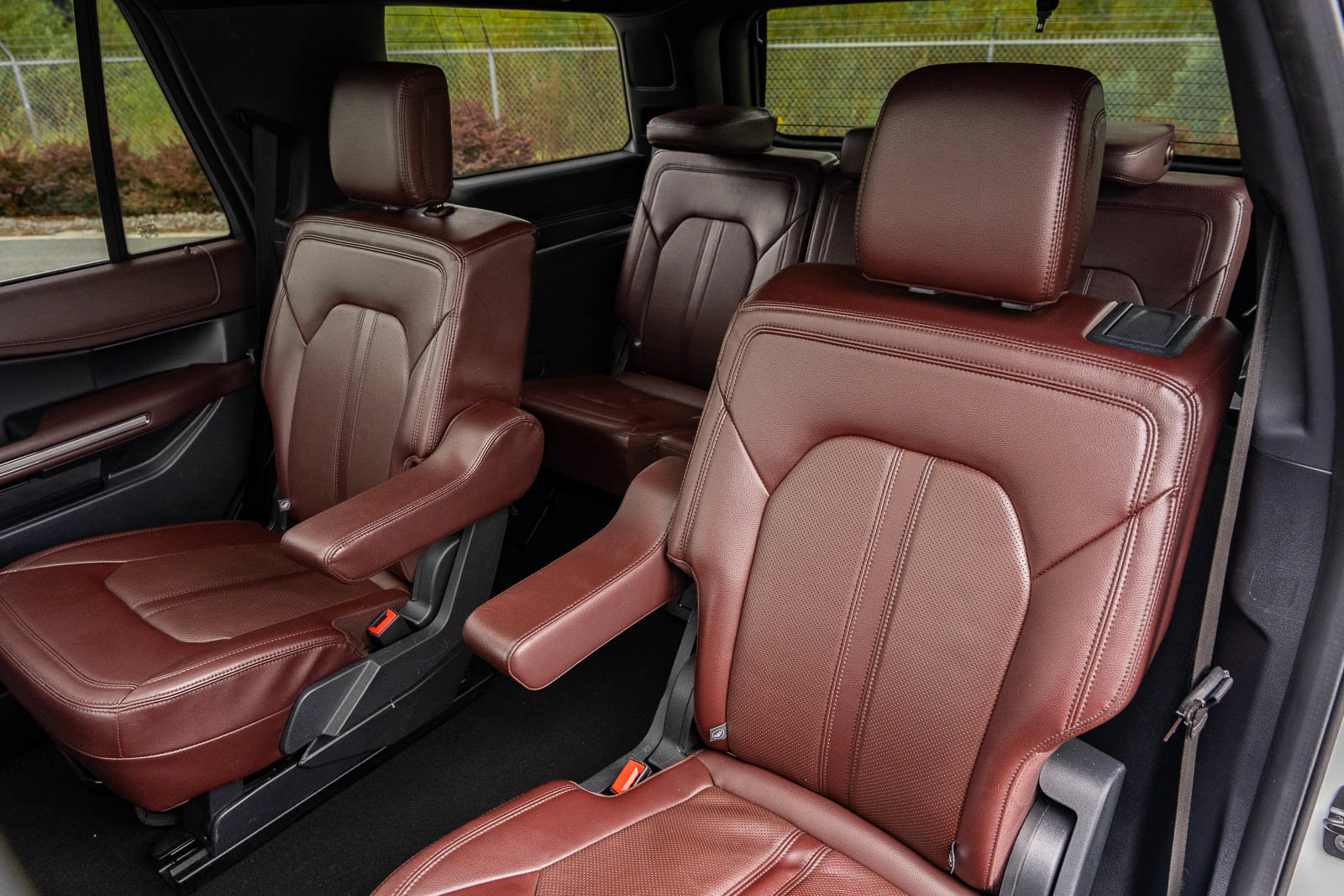 Used 2024 Ford Expedition Limited RWD image 20