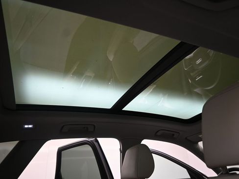 Certified 2025 Audi Q5 Premium Plus w/ Premium Plus image 19