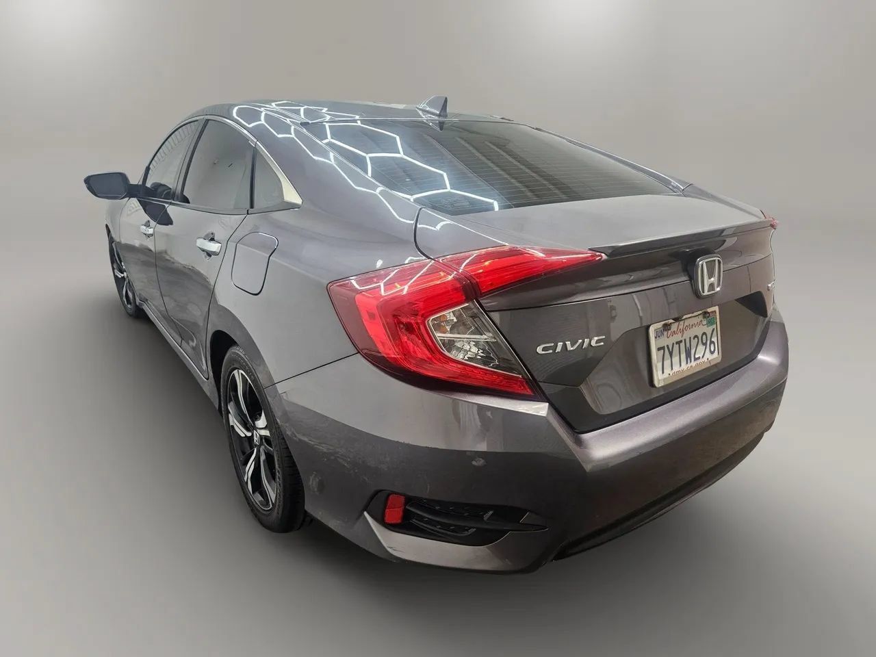 Used 2017 Honda Civic Touring image 6