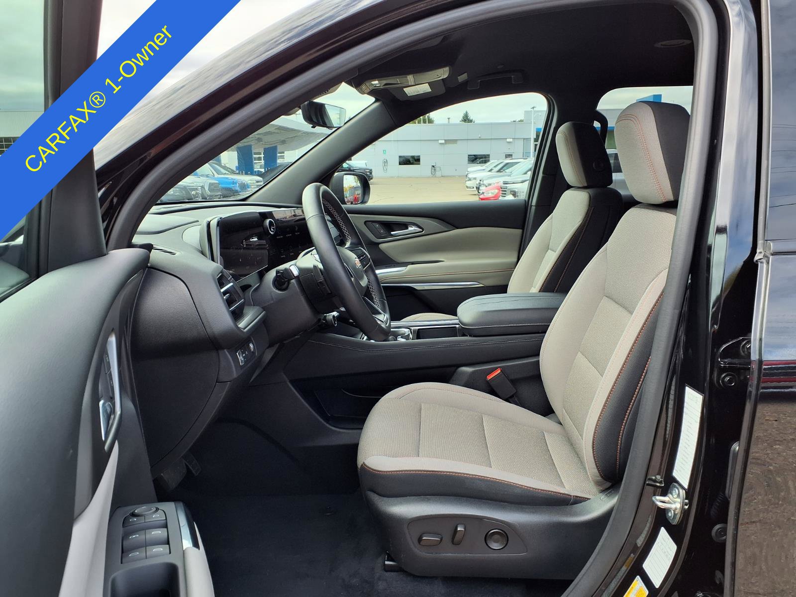 Used 2026 Chevrolet Traverse LT w/ Driver Confidence Package FWD image 18
