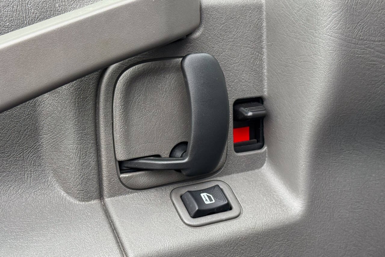 Used 2025 Chevrolet Express 2500 w/ Driver Convenience Package RWD image 23
