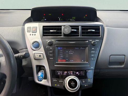 Used 2013 Toyota Prius V Two image 17