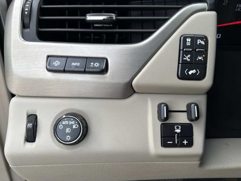 Used 2019 GMC Yukon Denali w/ Denali Ultimate Package RWD image 27