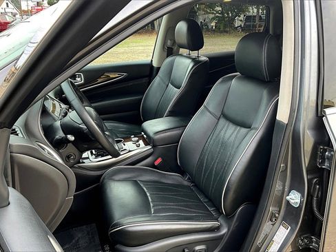 Used 2019 INFINITI QX60 Luxe w/ Sensory Package image 9