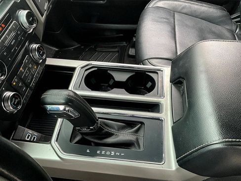 Used 2017 Ford F150 Lariat w/ Equipment Group 502A Luxury image 18