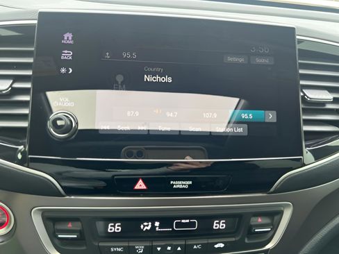 Used 2021 Honda Pilot Special Edition image 16