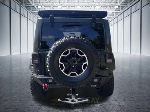 Used 2016 Jeep Wrangler Unlimited Rubicon AWD/4WD image 6
