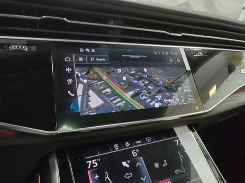 Used 2025 Audi Q8 Premium Plus w/ Premium Plus Package image 25