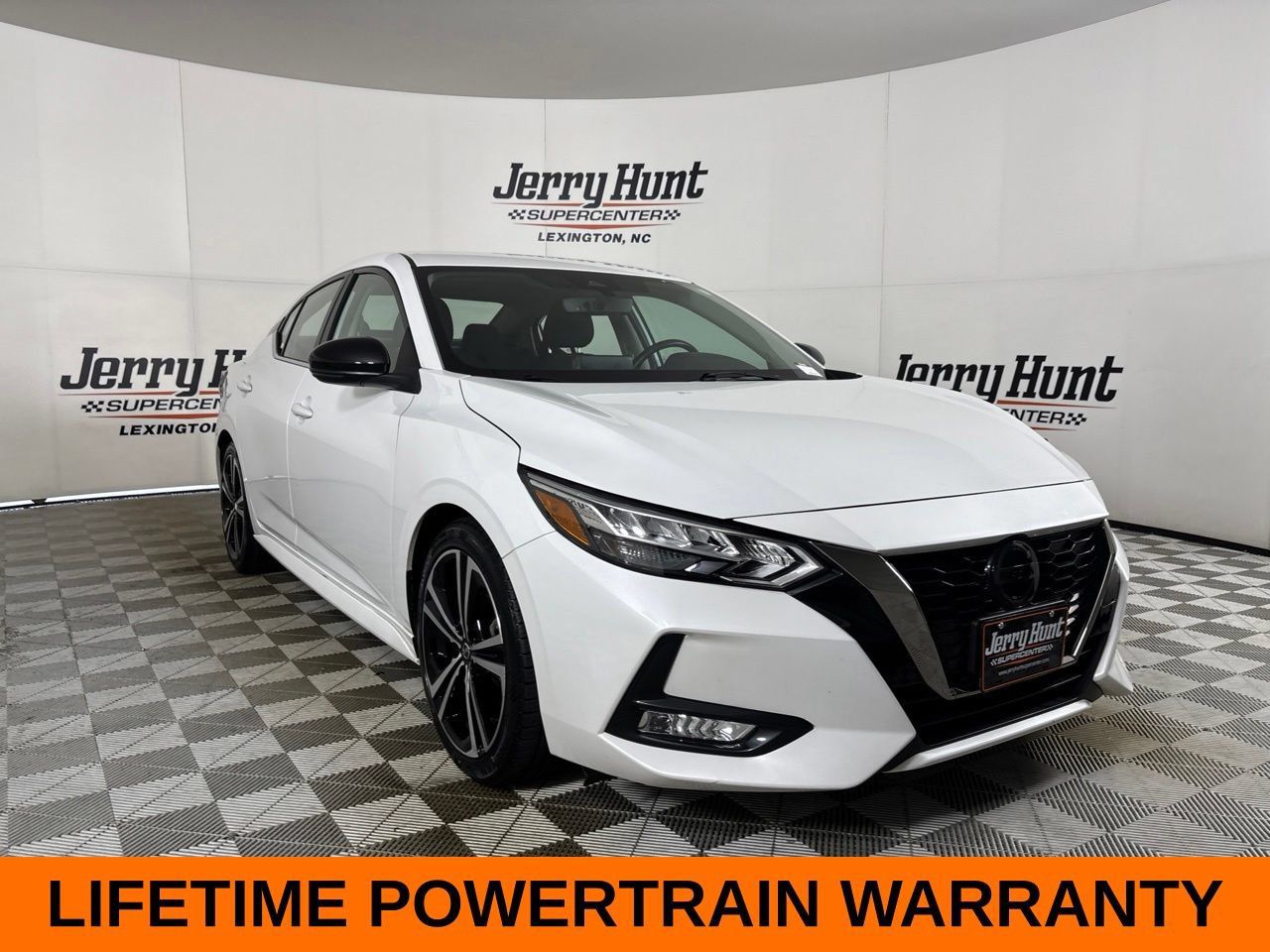 Used 2023 Nissan Sentra SR w/ Electronics Package FWD image 4