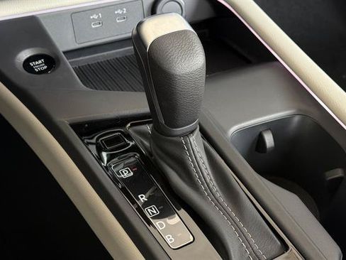 New 2026 Nissan Sentra SL w/ Floor Mat Package FWD image 23