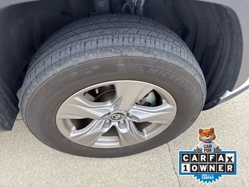 Used 2024 Toyota RAV4 XLE AWD/4WD image 10