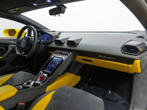 Used 2023 Lamborghini Huracan Tecnica RWD image 41