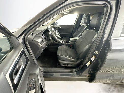 Used 2024 Mitsubishi Outlander SE FWD image 13