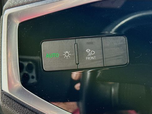 Used 2020 Audi Q3 2.0T Prestige image 15