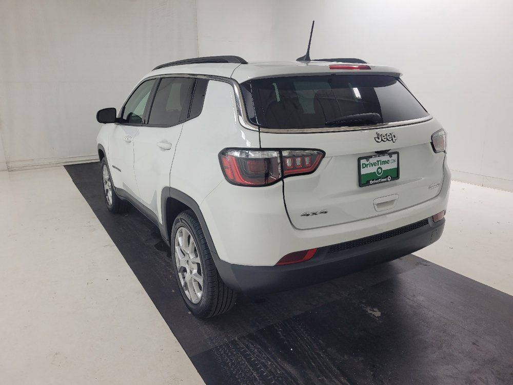 Used 2022 Jeep Compass Latitude w/ Sun and Sound Group AWD/4WD image 5