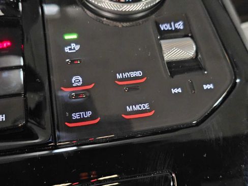 New 2027 BMW M5 Touring AWD/4WD image 20