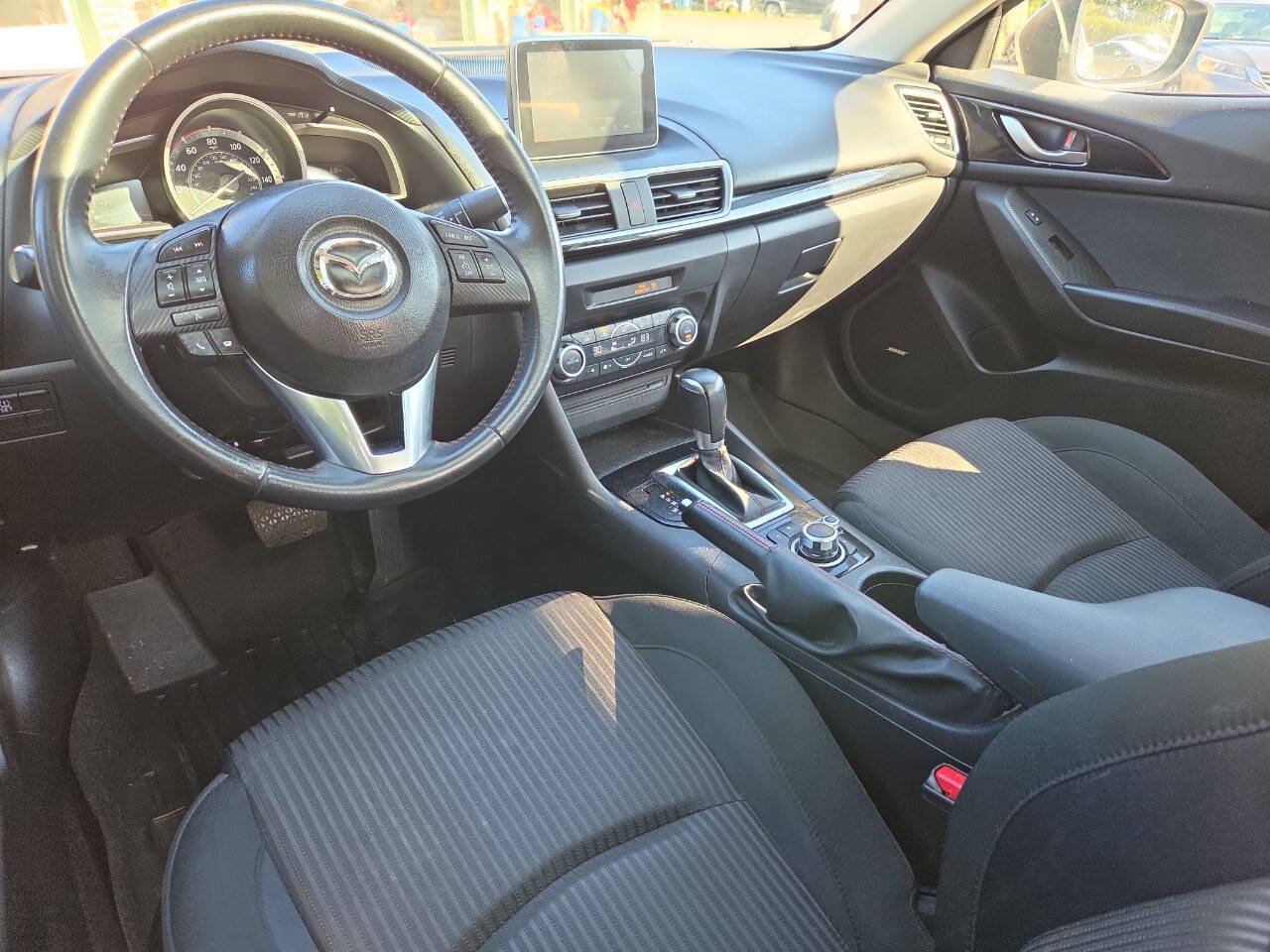 Used 2014 MAZDA MAZDA3 i Touring w/ Technology Package FWD image 17