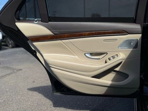 Used 2016 Mercedes-Benz S 550 Sedan image 18