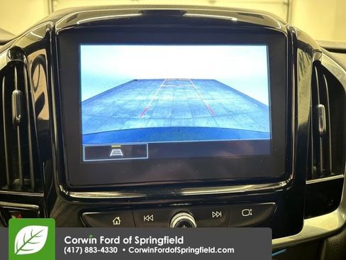 Used 2023 Chevrolet Traverse LT image 25