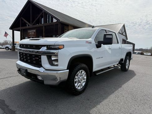 Used 2023 Chevrolet Silverado 2500 LT w/ All Star Edition AWD/4WD image 2