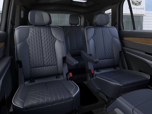 New 2026 Cadillac Vistiq Premium Luxury AWD/4WD image 17