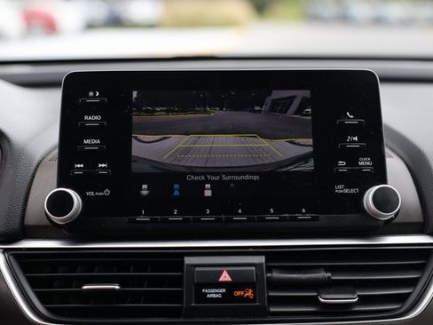 Used 2020 Honda Accord LX image 23