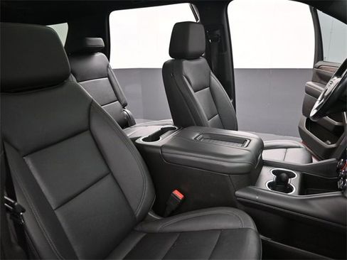 Used 2022 Chevrolet Tahoe Z71 w/ Luxury Package image 28